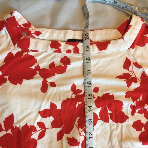 Talbots Red and White Floral top Valentines Day - Picture 5 of 8